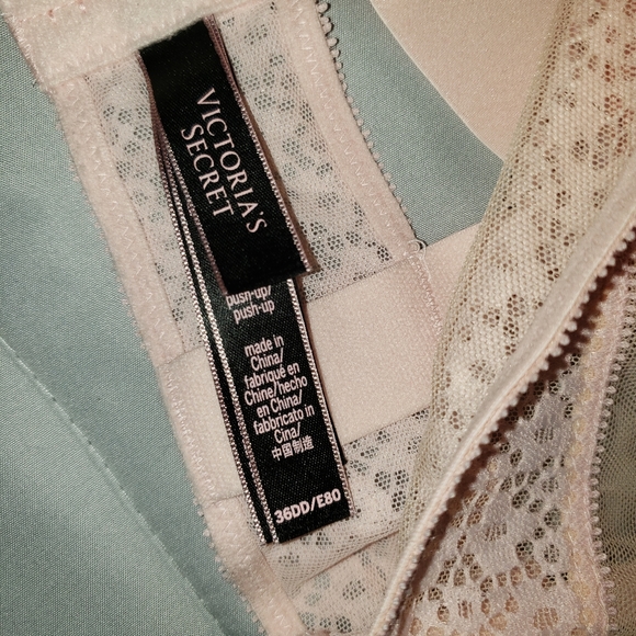 Victoria Secrets Very Sexy Push Up Bra 36-DD NWT - Picture 5 of 5